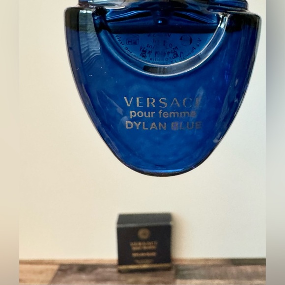 Versace Pour Femme Dylan Blue Eau de Parfum for Women - Picture 3 of 6